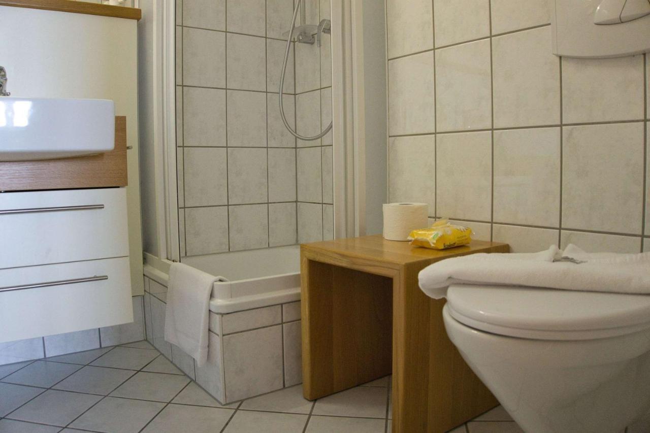 Fewo Mit Meerblick, Gratis Nutzung Vom Ahoi Erlebnisbad Und Sauna In Sellin - Haus Blick Zur See Fewo 11 Гёрен Экстерьер фото
